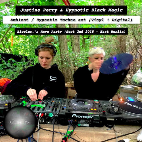 Justine Perry & Hypnotic Black Magic (Ambient/Hypnotic set) at Bipølar.'s Rave