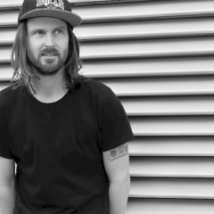 Episode #08 - Huw Joseph - Radio Presenter, DJ, Comedian, MC, Entertainer