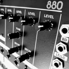 880 vs Solvent -  mangle and crunch demo