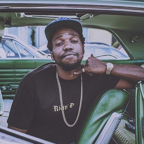 Stream ROOFTOPS CURRENSY X WIZ KHALIFA TYPE BEAT by C H E V Y B O A R D Listen online for