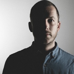 Premiere : Throwing Snow - V [HOUNDSTOOTH]
