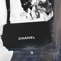 STAY! GORGEOUS (Jezebel in Chanel)