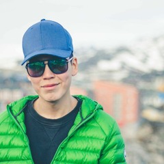 Qaamaneq Ungasillilersoq Ft. Inuk Petrussen Prod. By PZB 02.2017