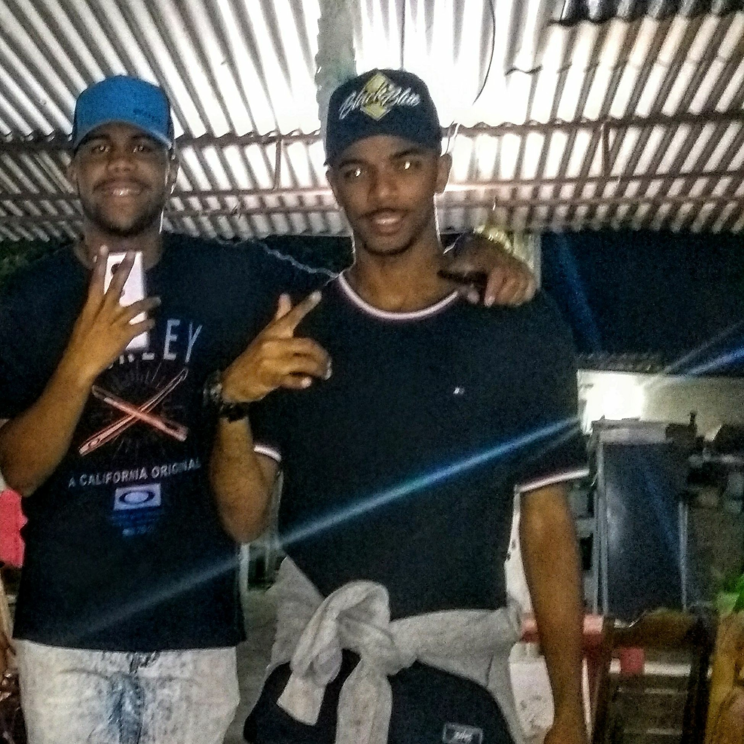 VOU PARTIR PRA COLOMBIA   ((DJ 2L MLQ SINISTRO)) MC KIUZYNHO episode artwork
