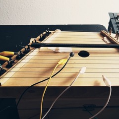 Cross Wired - A live set with ground noise feedback system (Excerpt)