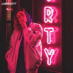 l u m i n o s i t y