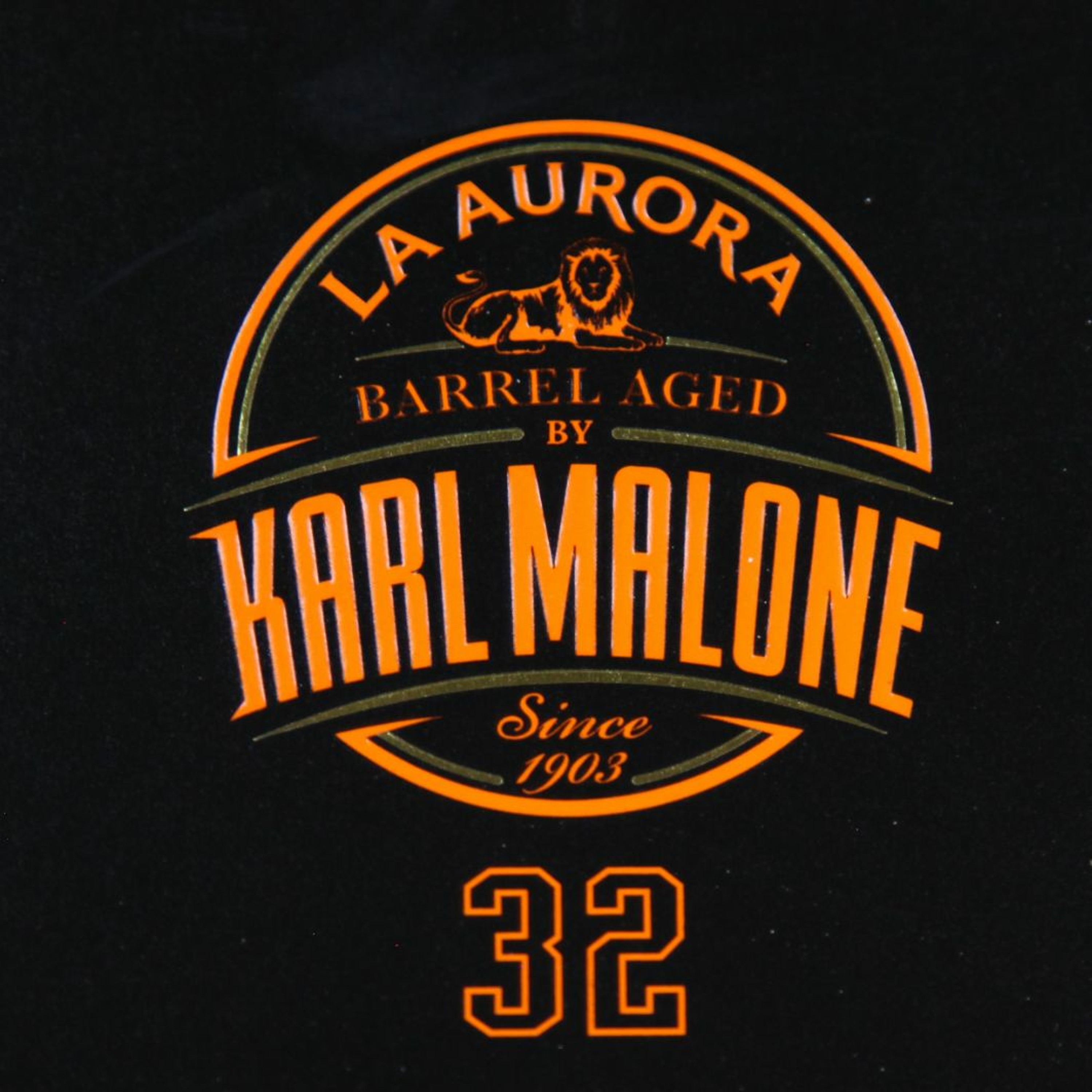 0053 - Karl "The Mailman" Malone, from NBA legend to cigar man episode artwork