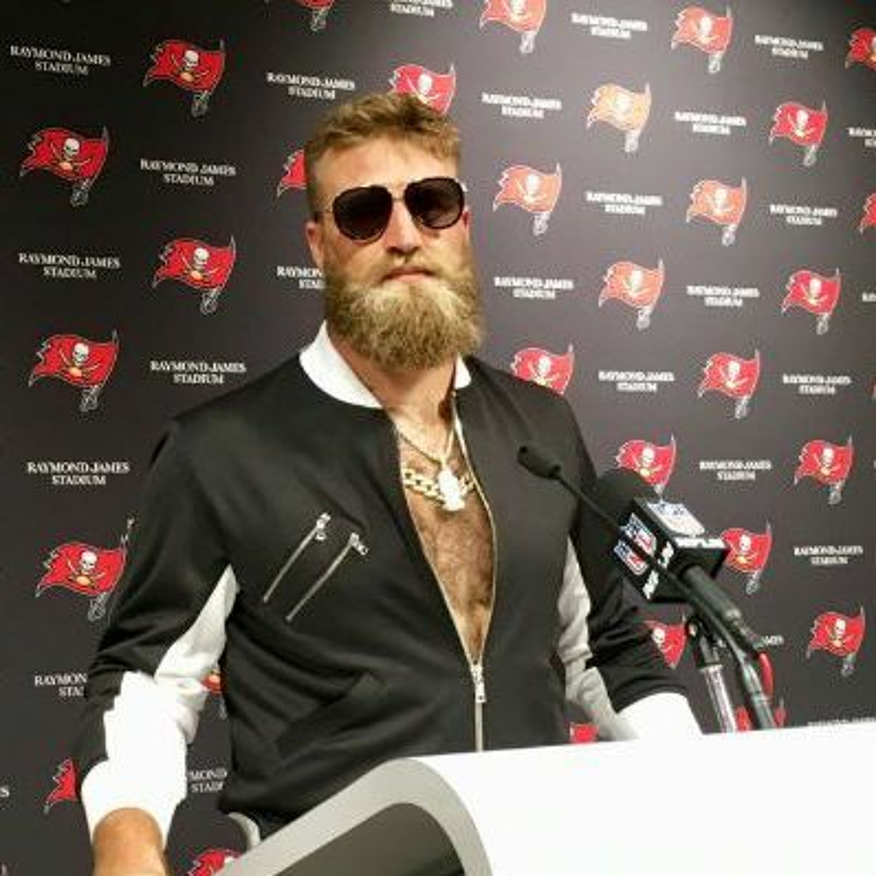 HTHB Episode 1: Eagles/Bucs & NFL Week 2 Recap thumbnail