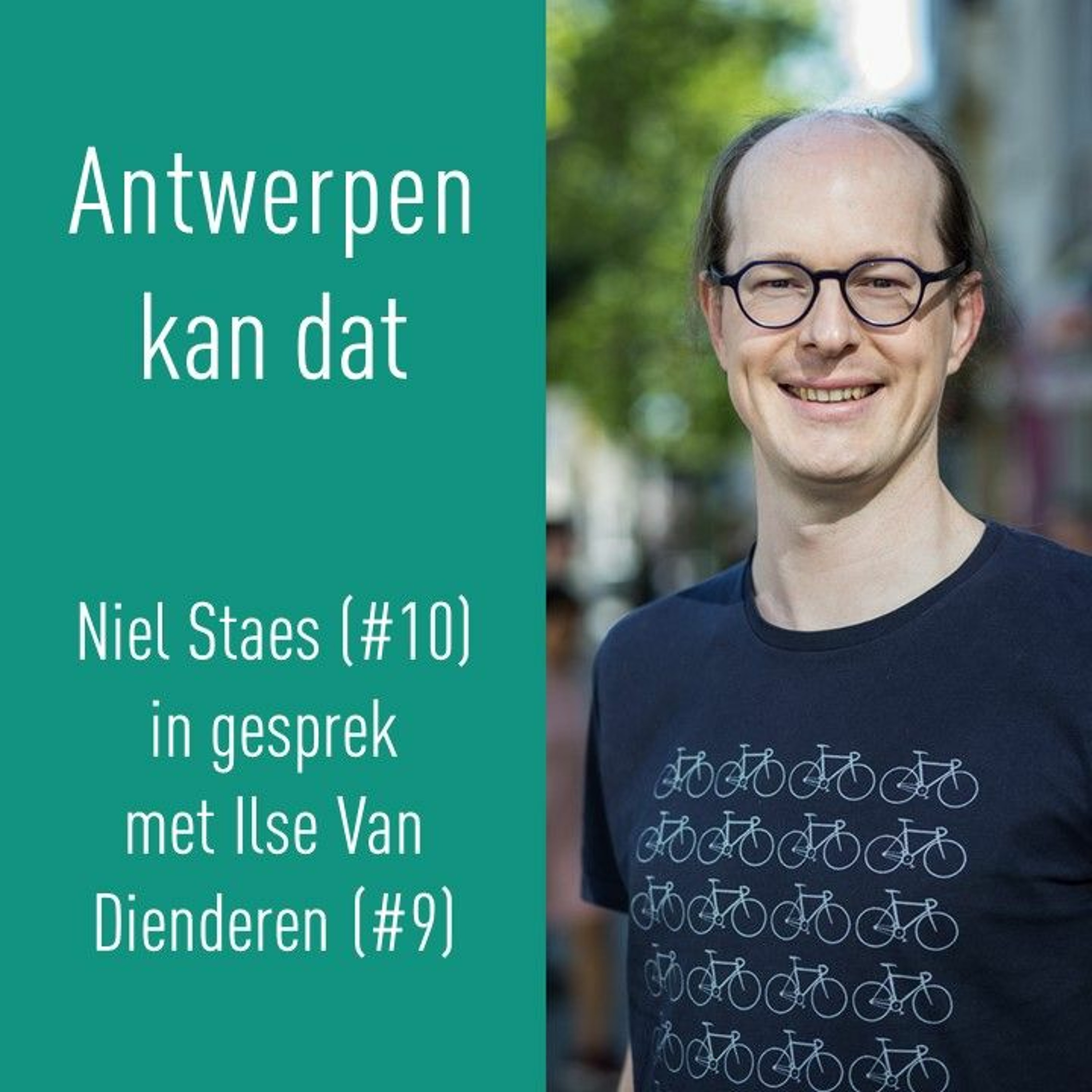 Niel Staes (#10) in gesprek met Ilse Van Dienderen (#9)