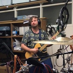 XXX GiRLS, EP, Track 4. Livin' La Vida Loca