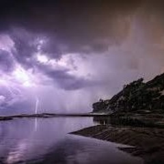 ¿Quien Nos va a detener? . Aka Huesos FT McGround Prod. Cronopsia E-Claptomano