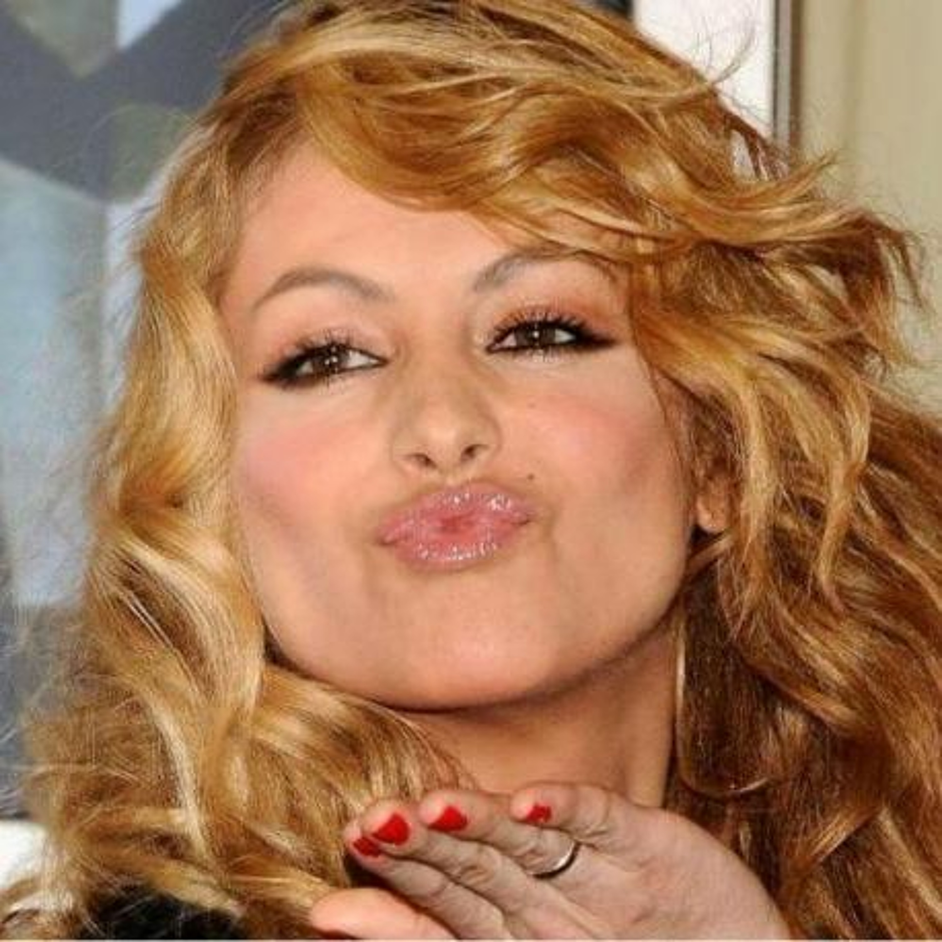 Paulina Rubio (X - Plosive)