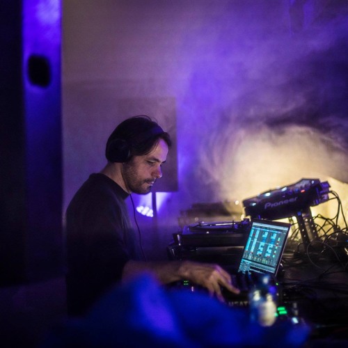 Robin Kampschoer Paradigm festival closing set 12-08-2018