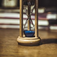 A guide to using tenses in a research paper