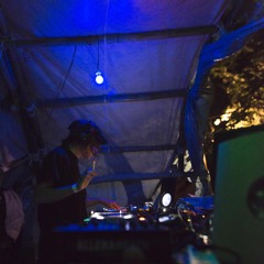 MNMT Recordings: Vicky Zissou — La Vallée Électrique 2018