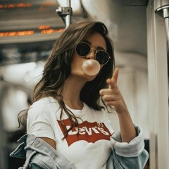 Ей Мис Кис Кис