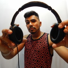 GARRAFA TRANSPARENTE - Mc Gw Mc Lf E Mc Denny [ DJ MAIKINHO OFICIAL ]