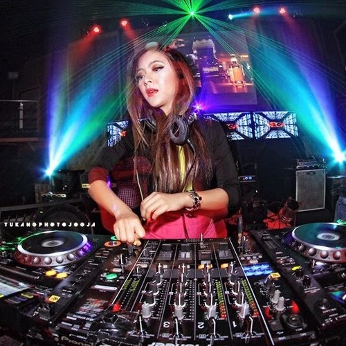 Yoggi Randa - NONSTOP FUNKOT ONE SPEAKER REQUEST @DIMASRANDYKA