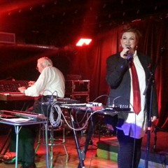Signals From a Small Planet: Lily Taylor and Gil