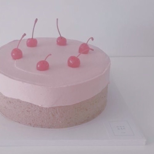 𝘭𝘦𝘮𝘰𝘯𝘢𝘥𝘦