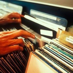 What A Track! - Diggin records with Joan Phonouts  (Simplexia Records)