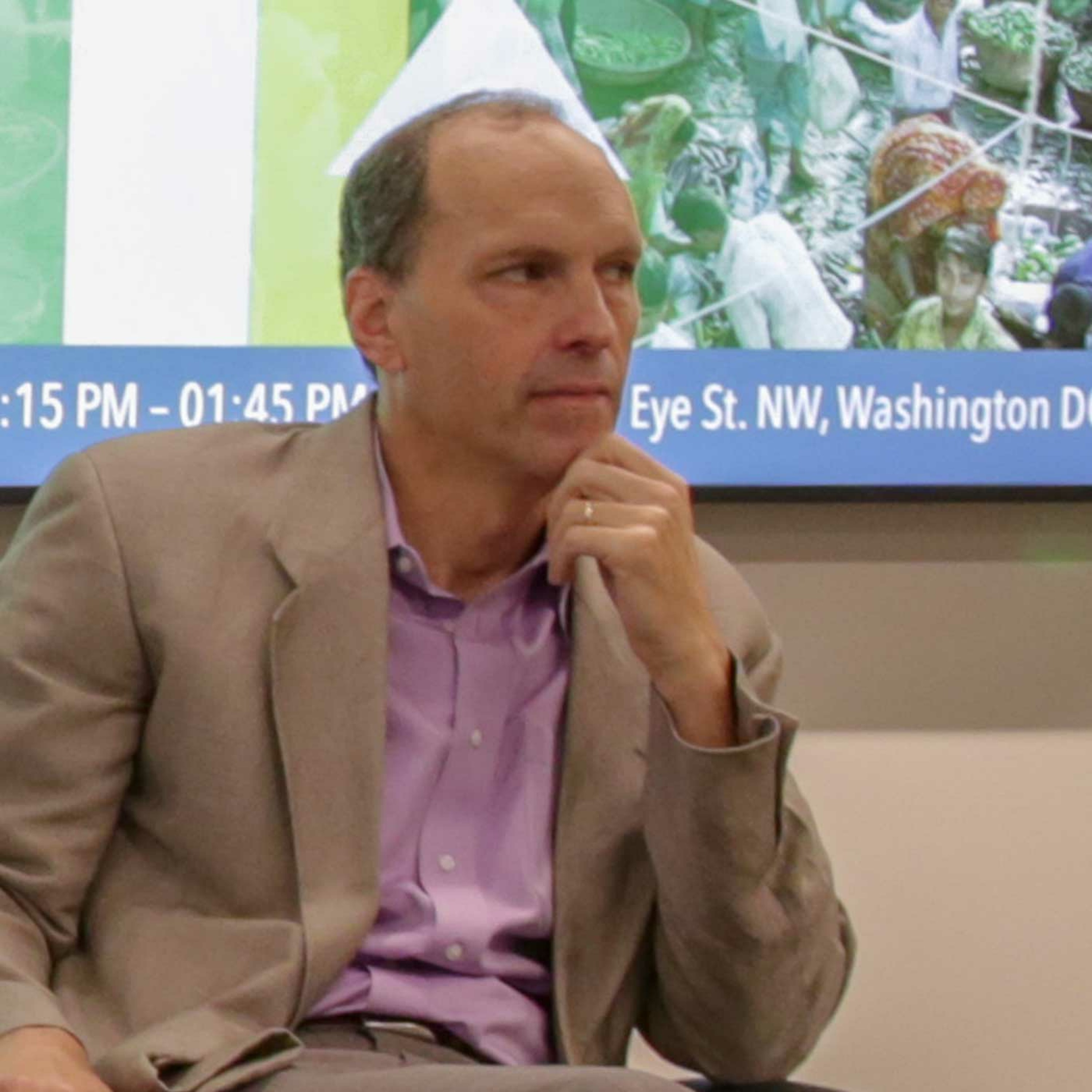 IFPRI Policy Seminar :  Economic Growth, Convergence and Ag Economics - 9/27/2018 - HJacoby episode artwork