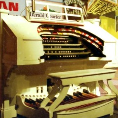 Barry Baker - Ding Dong, The Witch Is Dead - Bristol Paramount Wurlitzer