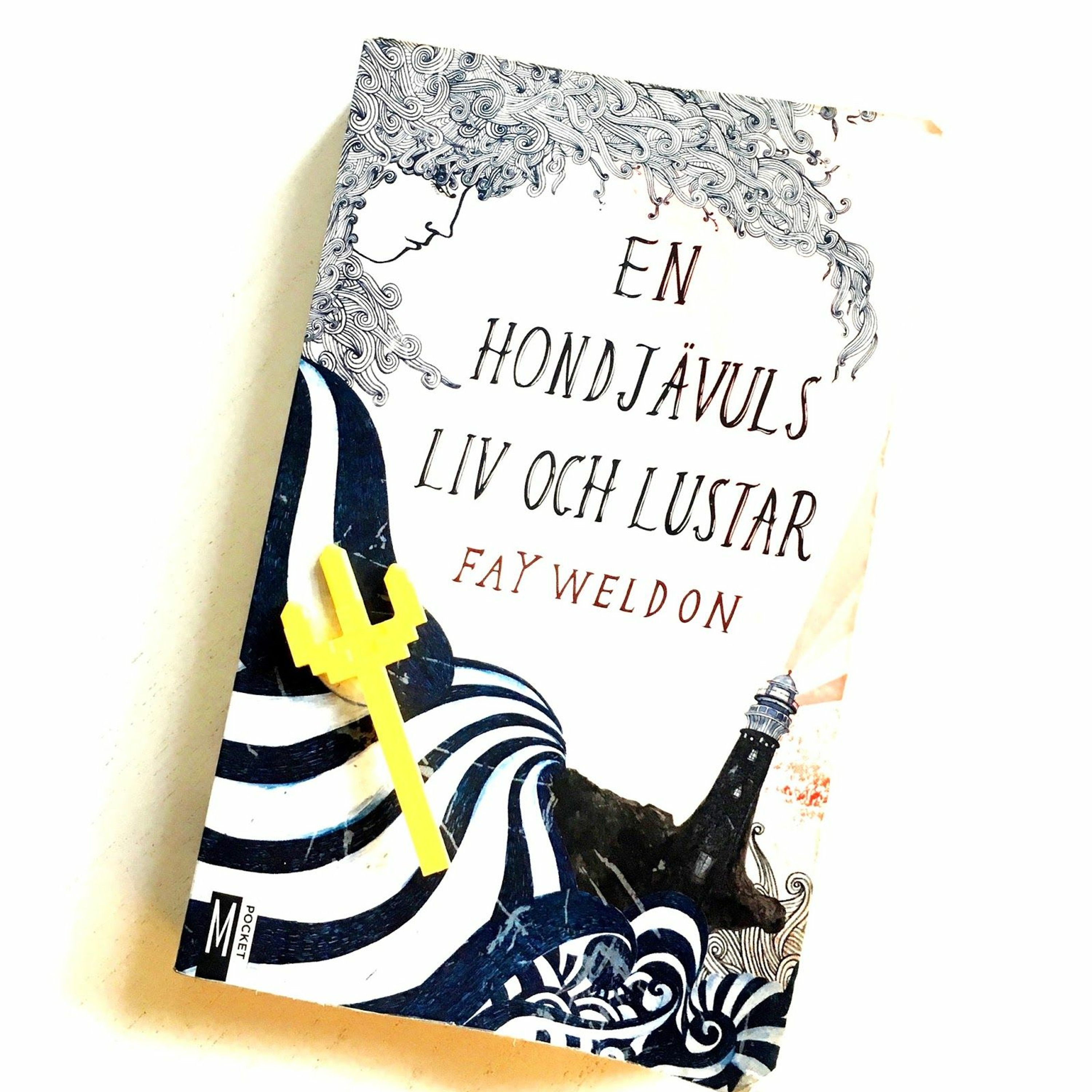 cover of episode En hondjävul