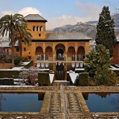 ولقد ذكرتك والرماح نواهل(عنترة) مع جادك الغيث للخطيب الأندلسي (كما غنتها فيروز)- إلقاء: محمد عصام