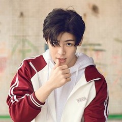 Neo HouHou Minghao (侯明昊) - Super Daddy (超能奶爸)