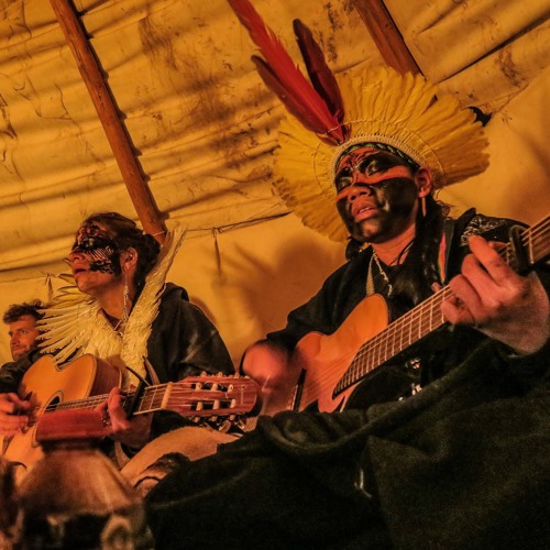 Vari. Performed by Hukena Yawa & Asi Rua.