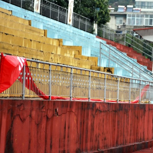 Broken Bleachers feat. Ross Gayler