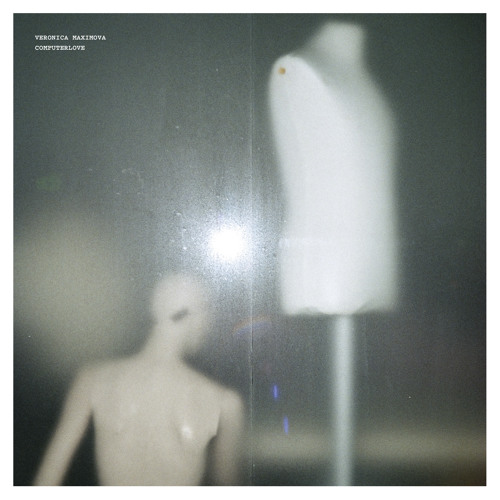 Premiere: Veronica Maximova - Cantsleep