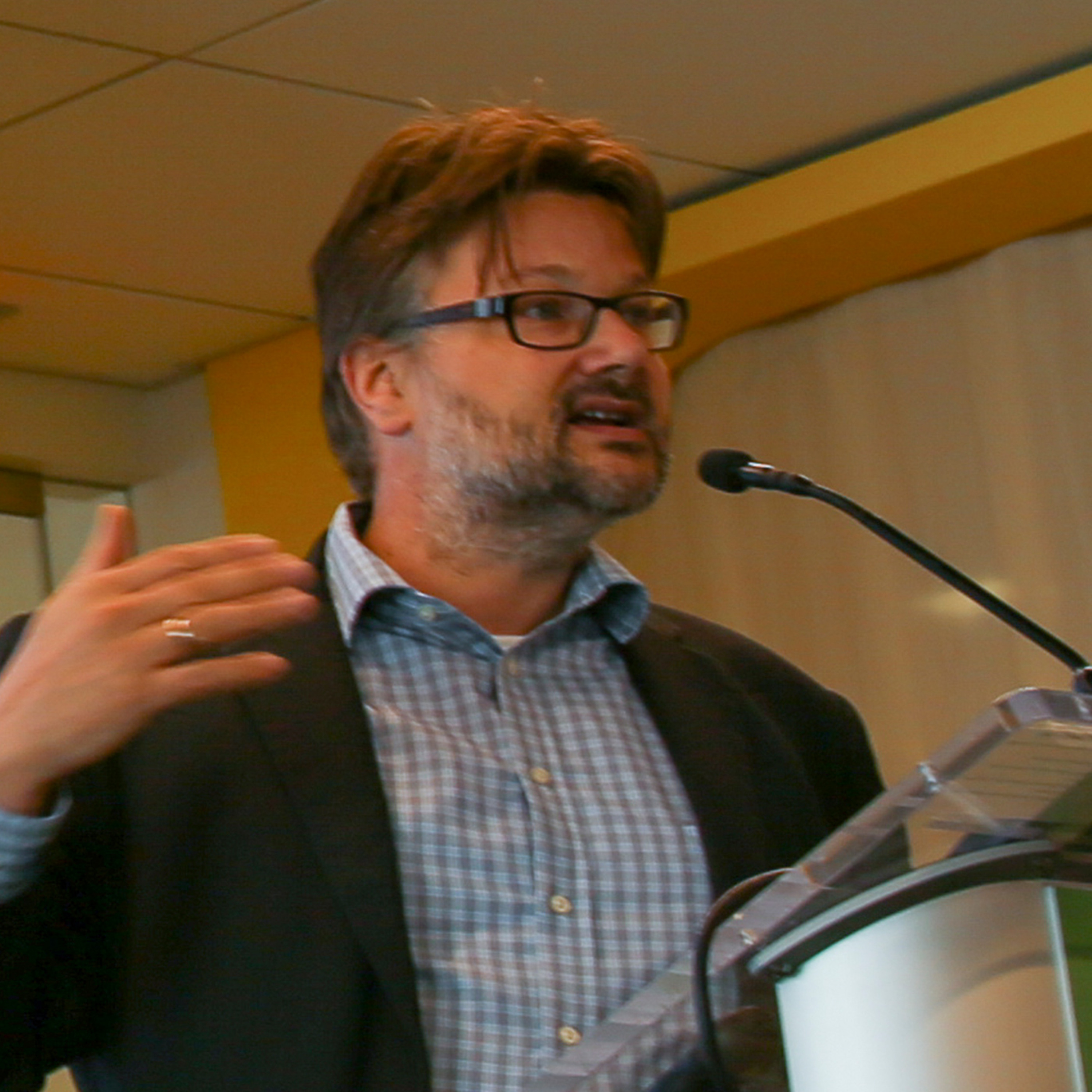 IFPRI Policy Seminar: Ag, Structural Trans & Poverty Reduction - 10/22/2018 - LChristiaensen episode artwork