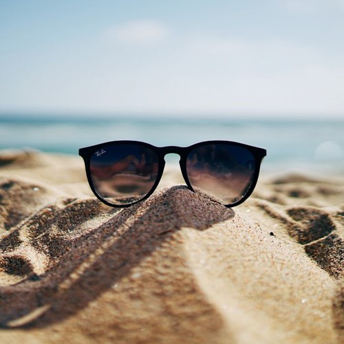 Sandglasses, piano & synths*