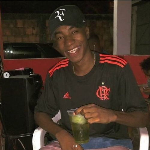 - TOMA DE QUATRO ( PROD.DJSMATHEUS & BERTOLOSSI DO MARTINS )MC J22