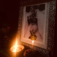 Damodarashtakam