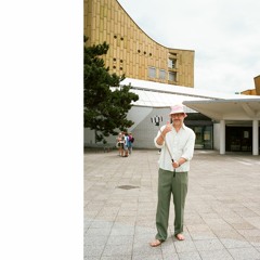 Man 106 Daniel Haaksman "Overture"