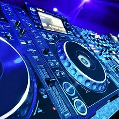 Lisandro Berenstam  11 02