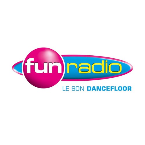 Mico C mixe dans la spécial année 1990 chez Bruno dans la radio
