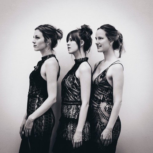 Lonely Women By The Royal Sisters