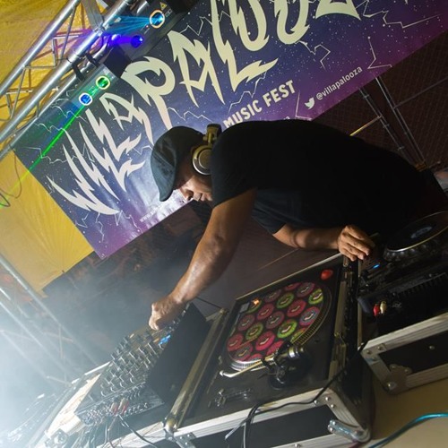 Caveman Live at Villapoolza 2017 (Latin afro house)