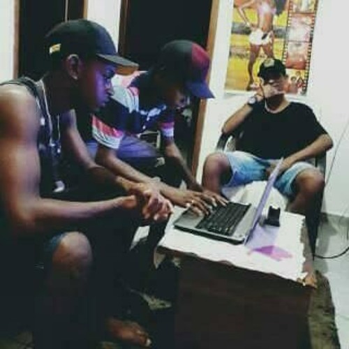 [MC ALYSSON ESSE FRIOZINHO PEDE NOIS AQUI](((DJ MAGRINHO DO TD 2K19)))150BPM