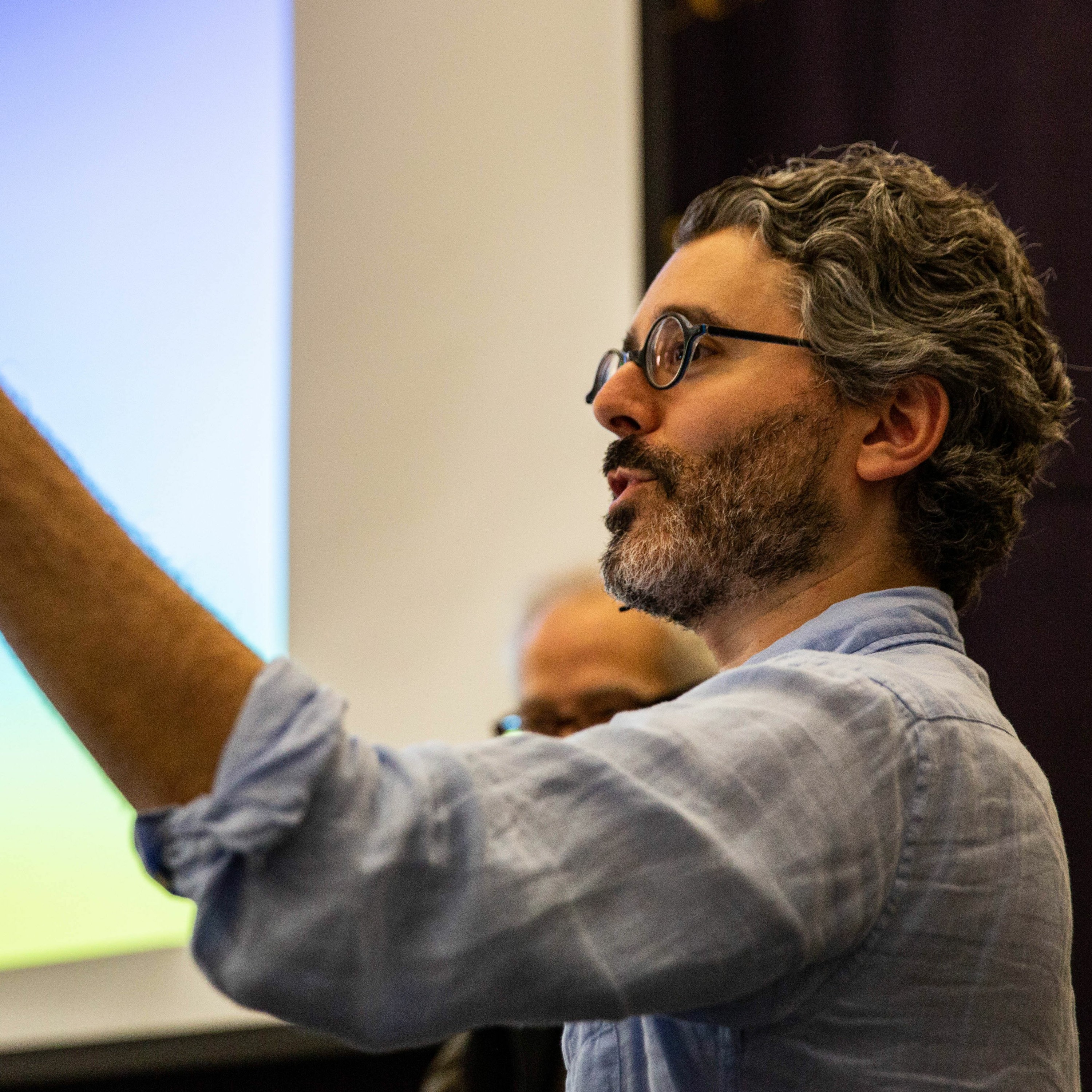 How Michael Barbaro Found His Voice (On Mic E15)