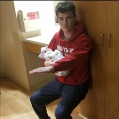 Splashton Kutcher (Feat Estrogen)