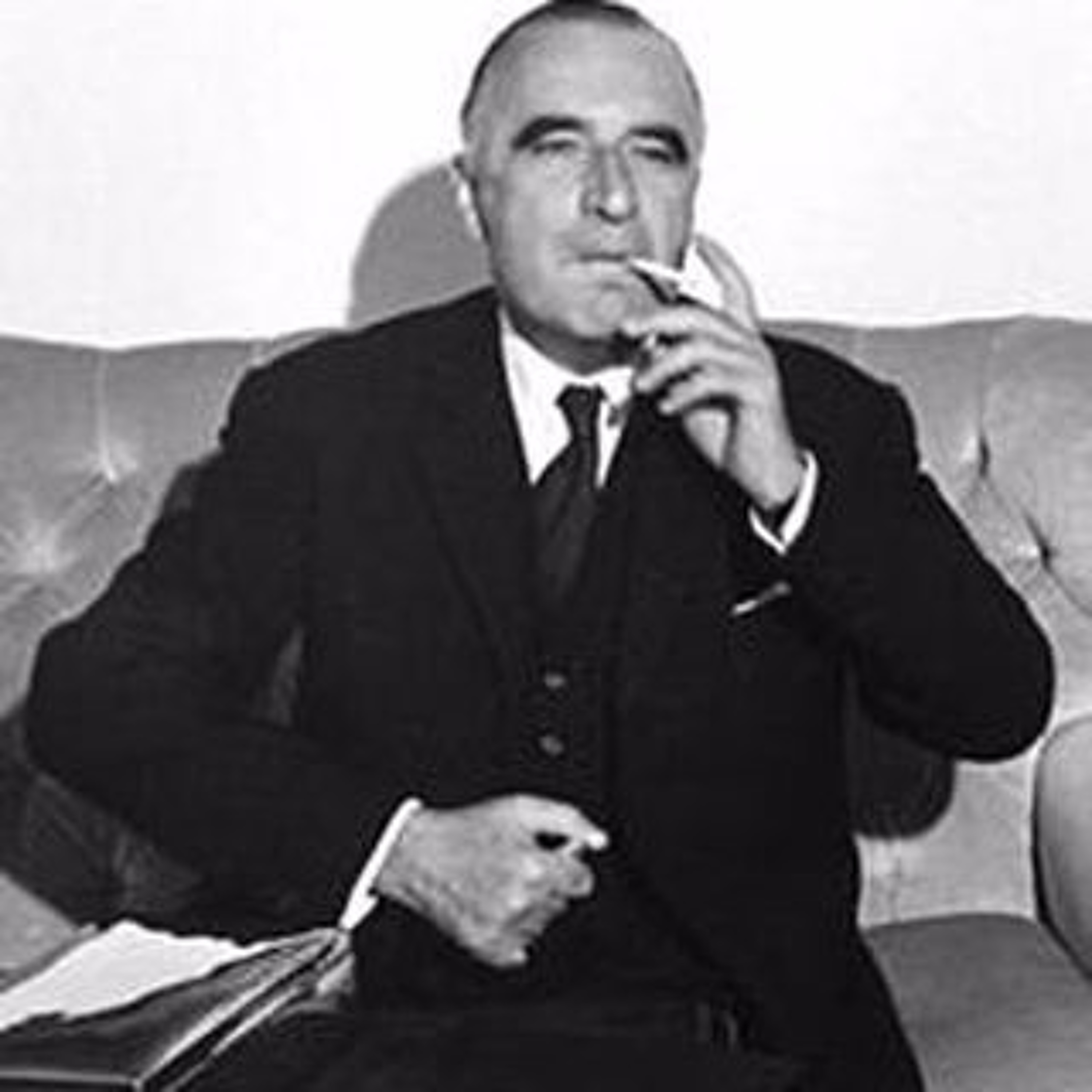 N8 - Monsieur Georges Pompidou, El Gato Negro y su Combo Tropical & the Rolling Stones episode artwork