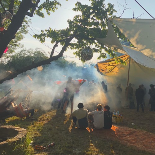 invia // kfpnyx open air / 100518