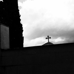 †BEHINDTHECRXSS†