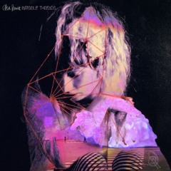 Premiere: Elsa Hewitt 'Invisible Threads'