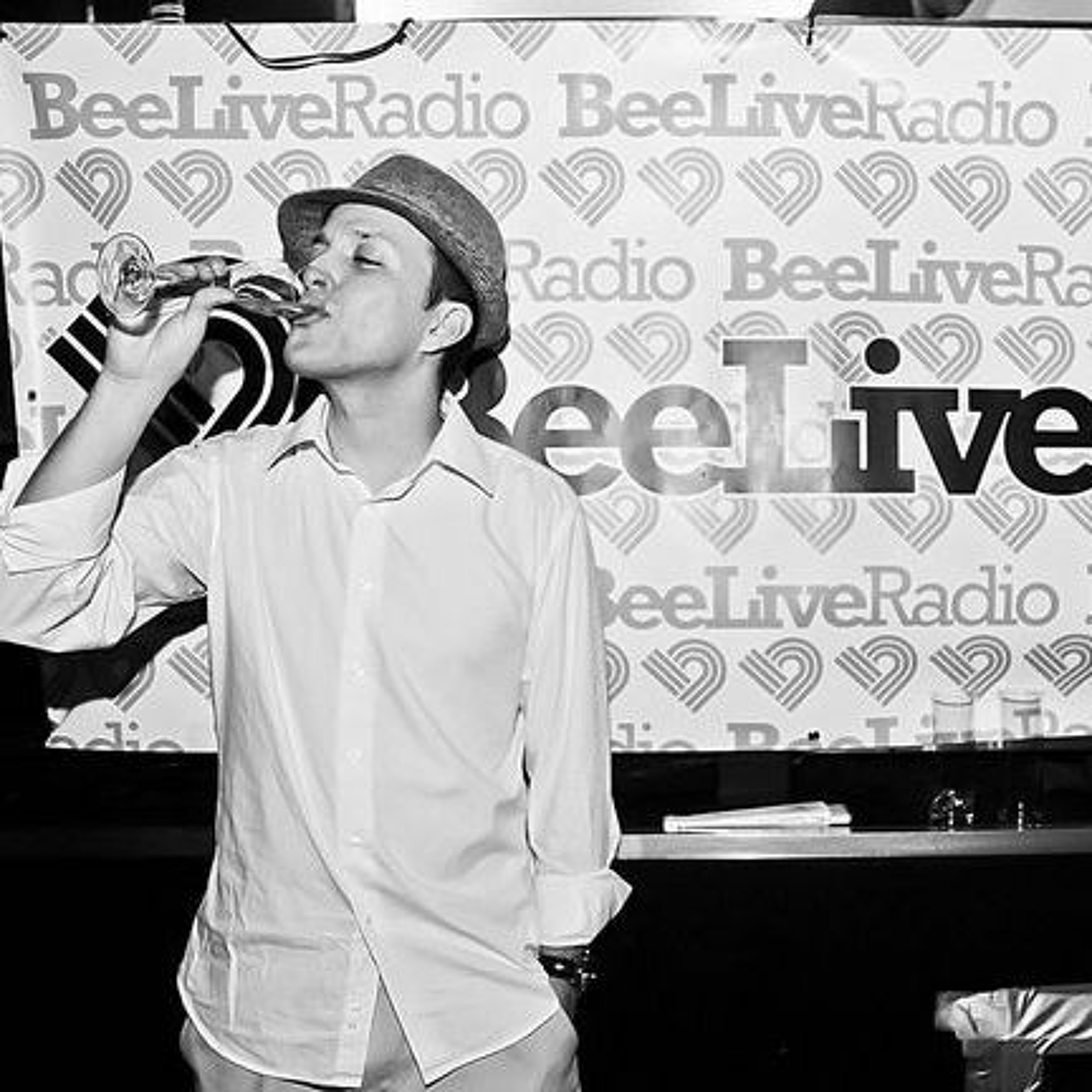Podcast 343 Beeliveworld by Dj Bee 02.11.18 Side A episode artwork